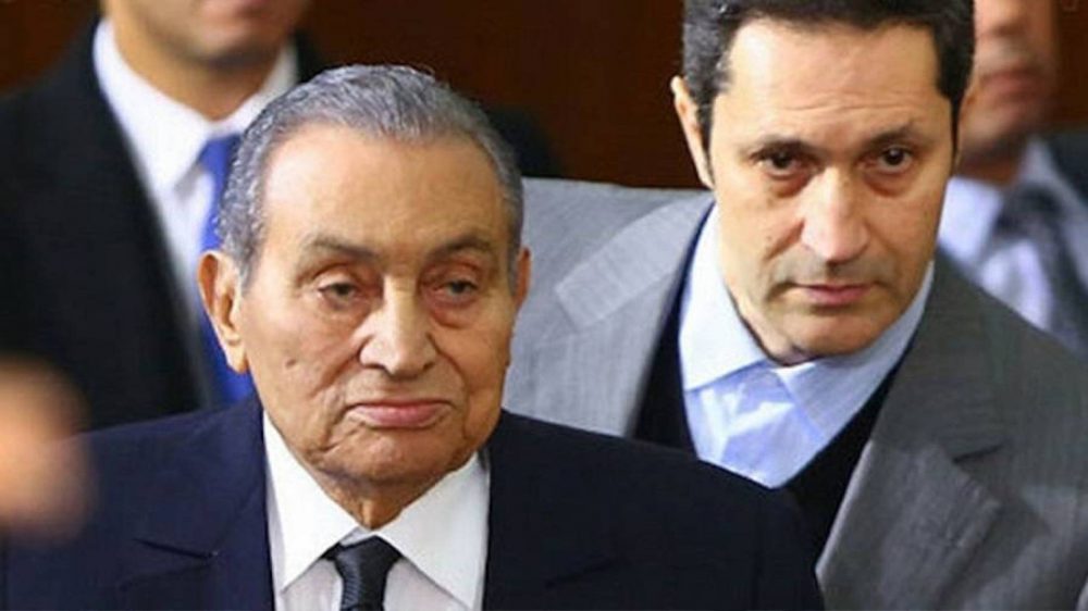 تصريحات علاء مبارك عن صحة والده