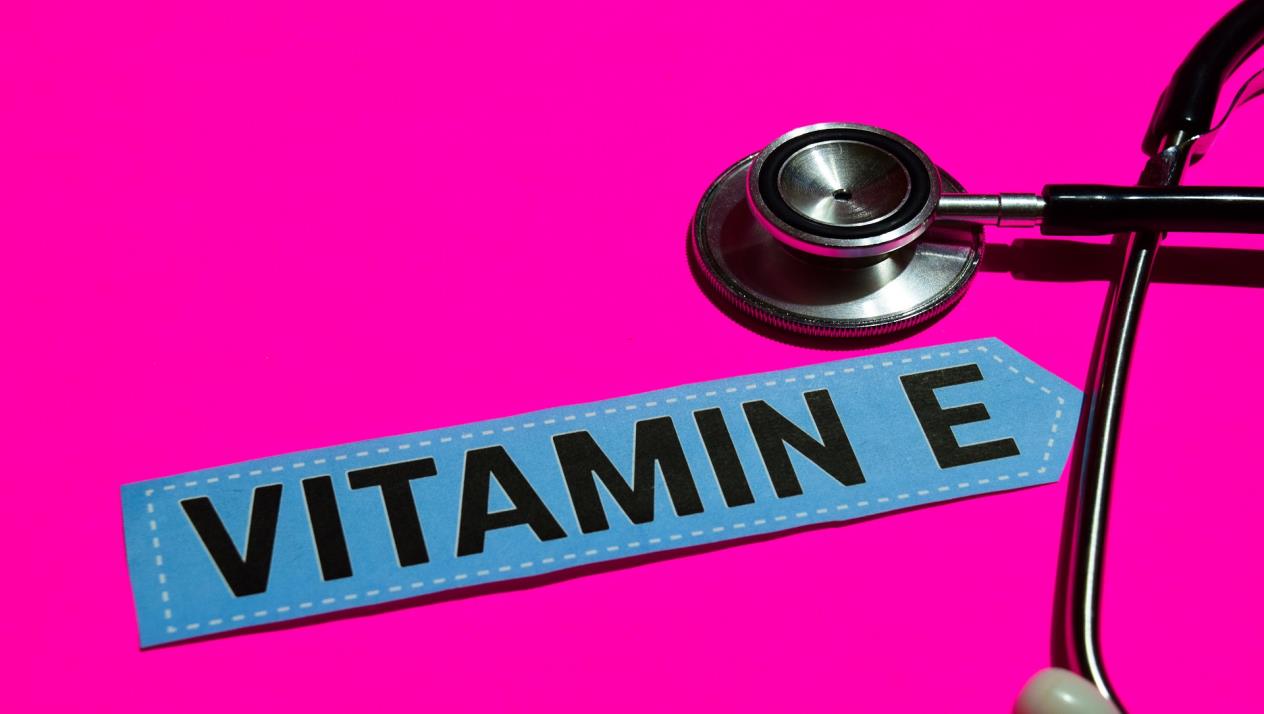 حالات استخدام فيتامين E  ودلائل فوائده