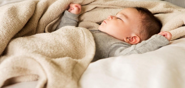 موت الرضيع أثناء النوم… كيف تحمين طفلك