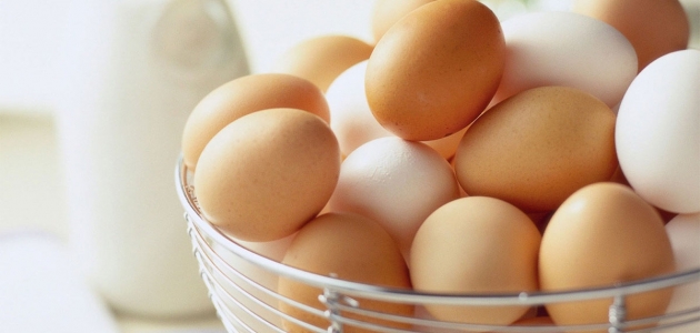 ما علاقة الكولسترول الموجود في البيض بصحة القلب