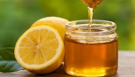 العسل علاج خيالي لاحتوائه على مضادات الأكسدة  وكذلك الليمون