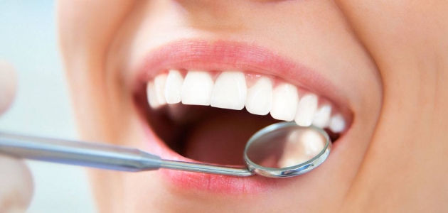 ما هي أسباب تصدع الأسنان وأعراضها وكيف يتم تشخيصها والوقاية منها