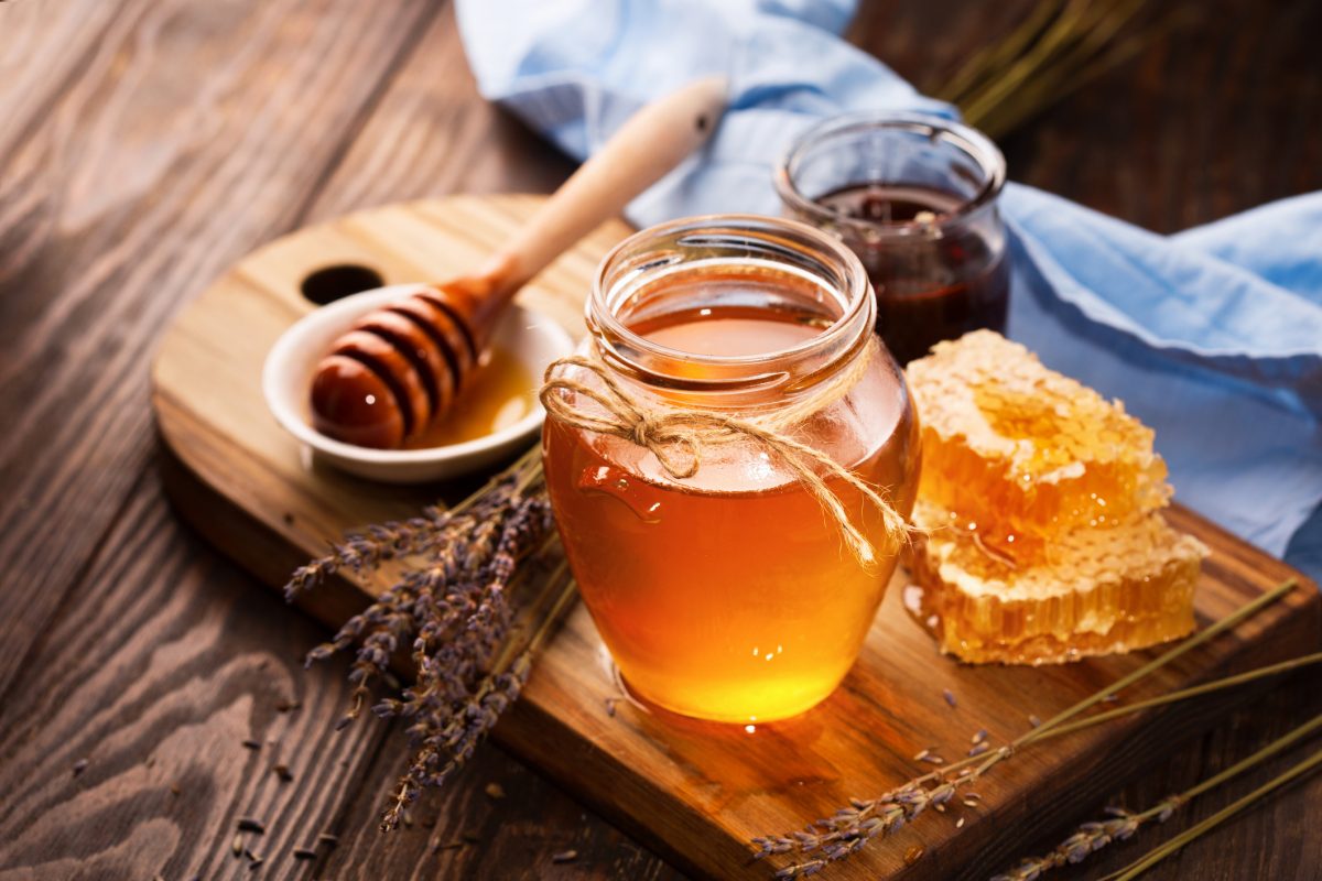 أهم المعلومات الخاصة بفوائد العسل على الريق وزيت الزيتون
